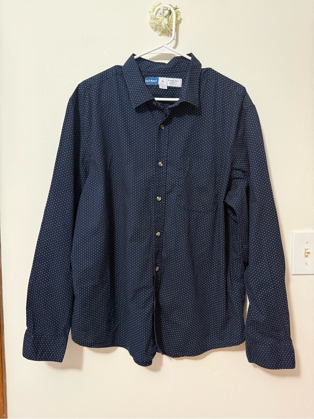 Old Navy Men’s Navy Microdot Long-Sleeve Button-Down Shirt